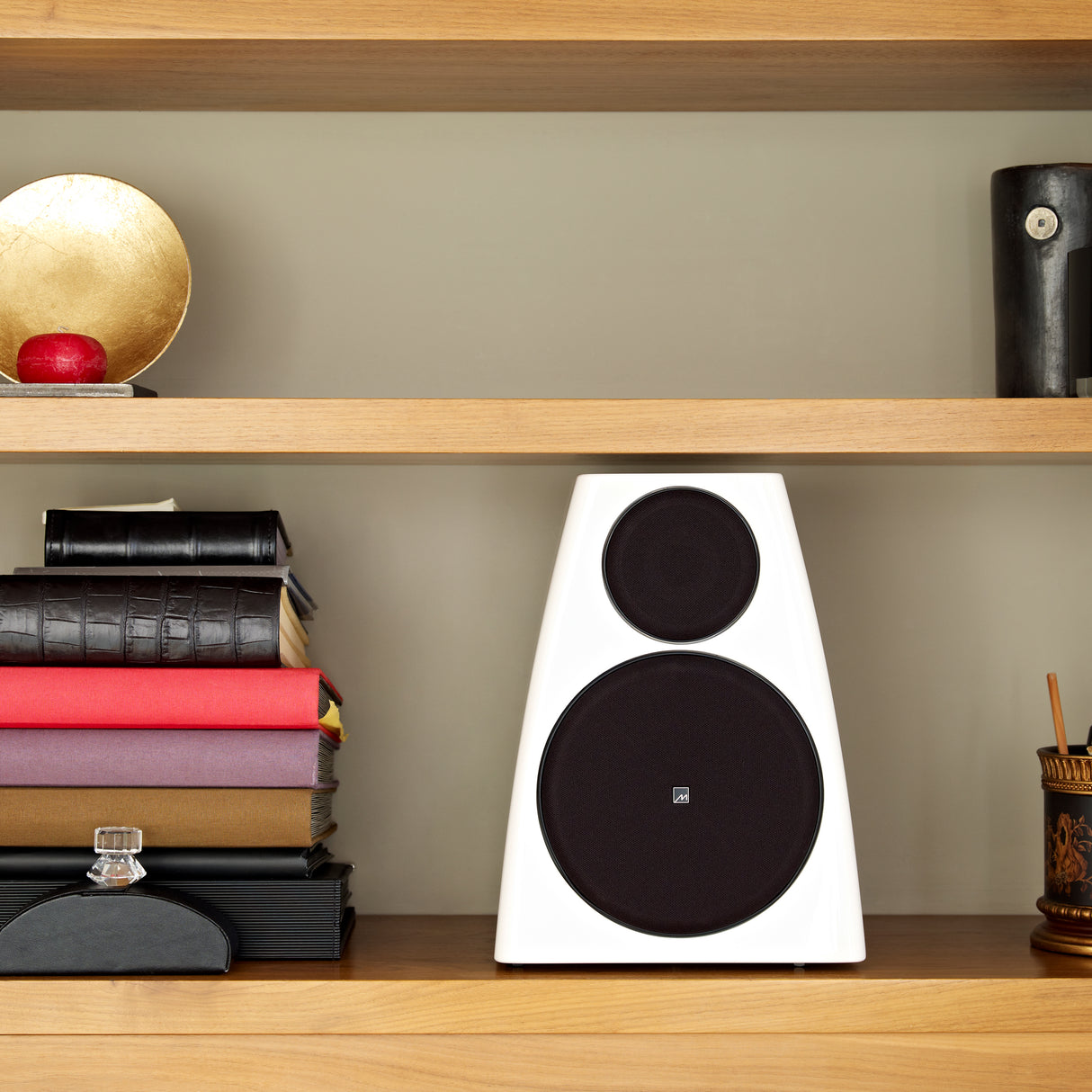 Meridian DSP3200 Digital Active Loudspeakers