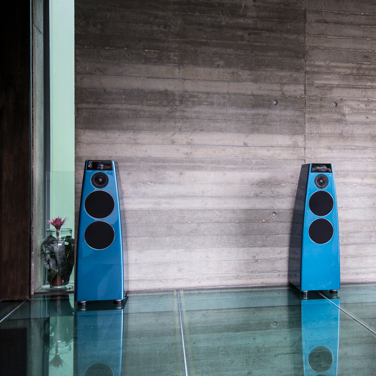 Special Edition DSP5200 Digital Active Loudspeaker.