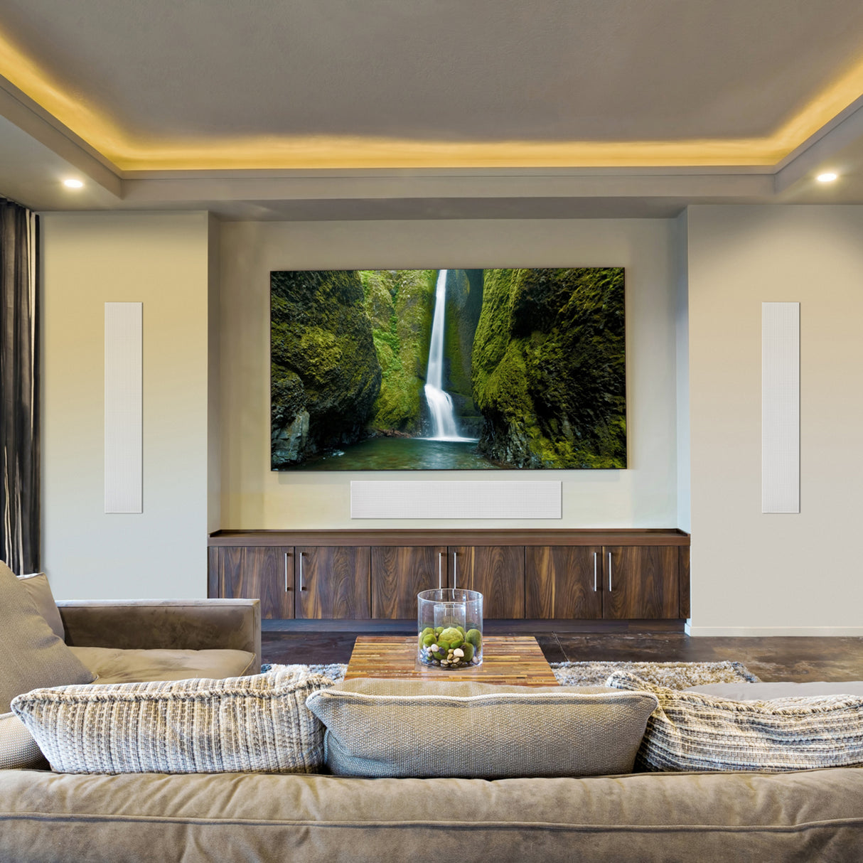 Meridian DSP750 In-Wall Digital Active Loudspeaker